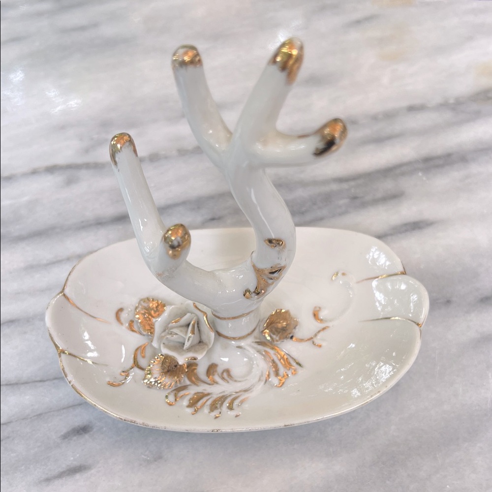 Vintage Lefton Porcelain Ring Holder, Ivory with Gold, c. 1963-1980